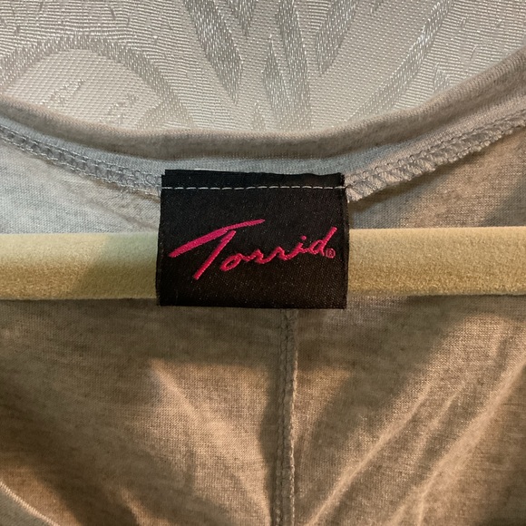 Torrid Gray Batwing Top - Picture 4 of 4